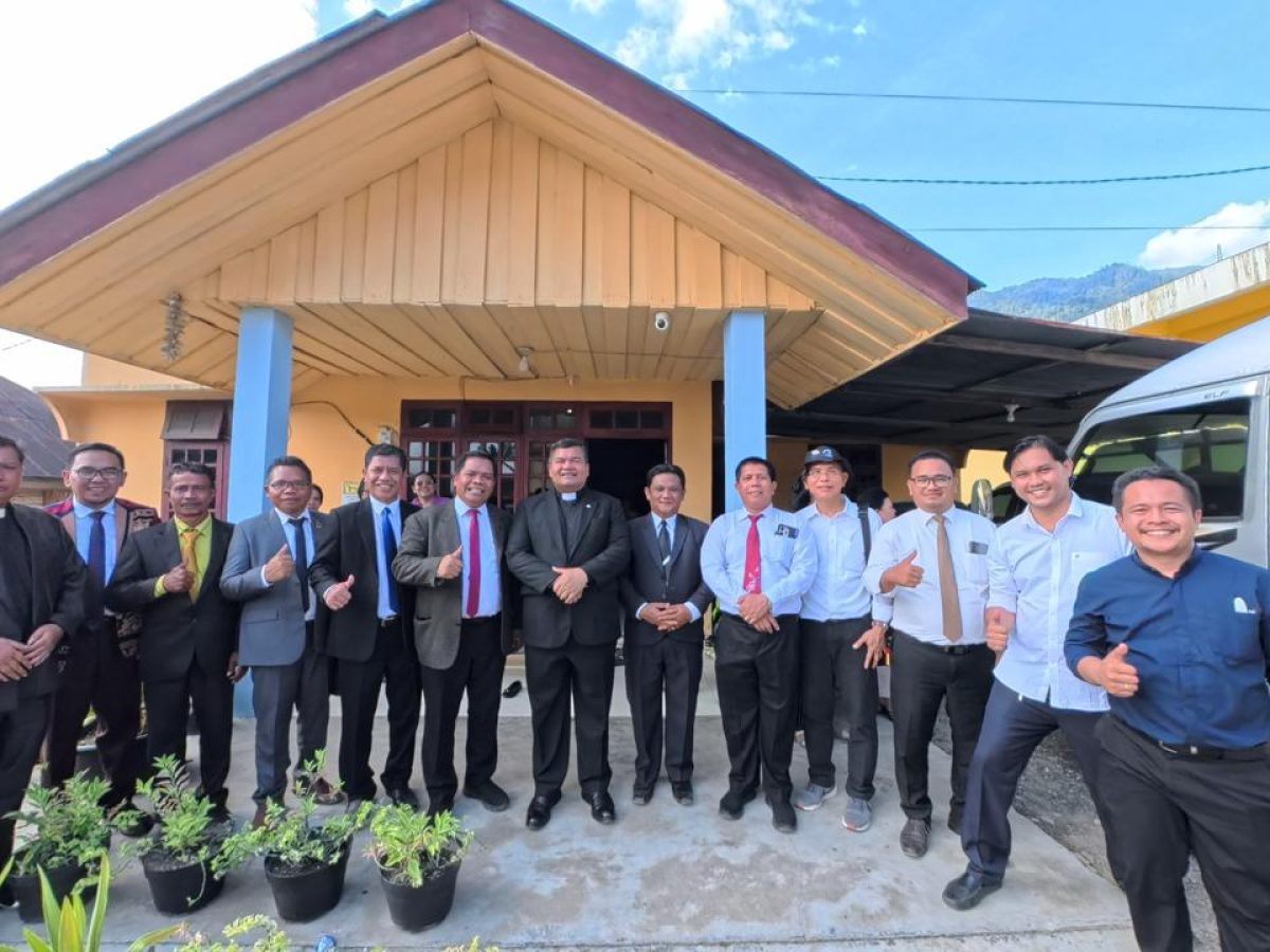 1370437f-afd2-4a6a-ac34-30b49f6160ec