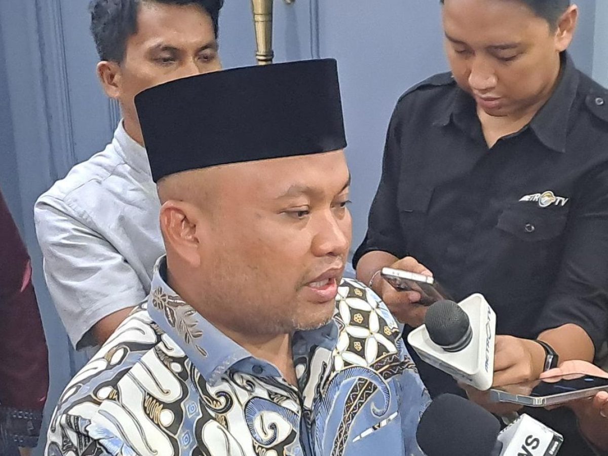 Sugiat Santoso - WK K.XIII DPR